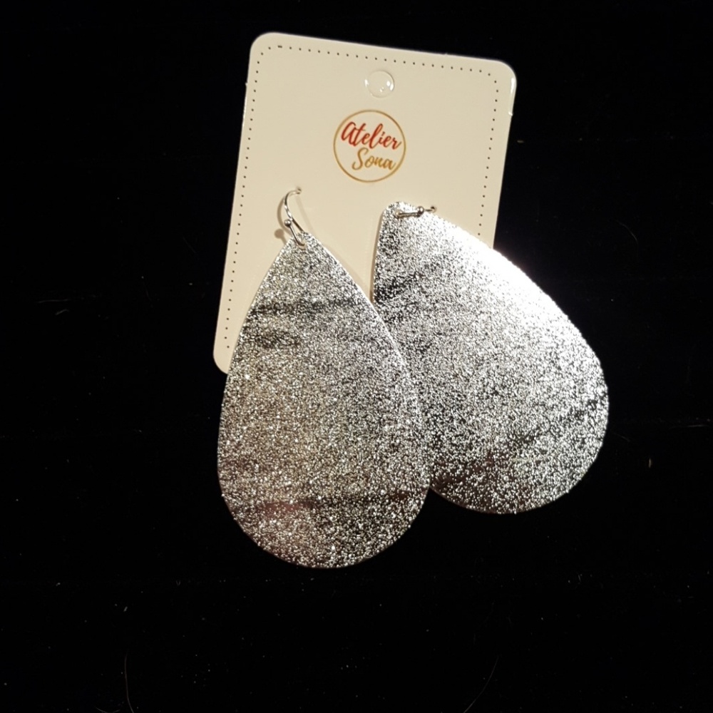 Silver Metallic Tear Drop Earrings